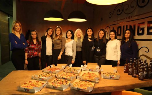 Papirus Plaza Pizza &#038; Bira Partisi