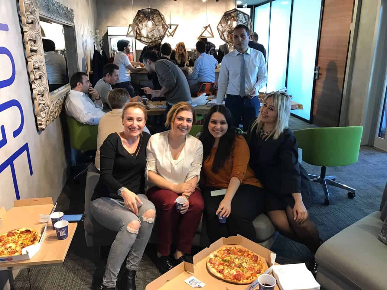 Palladium Tower Pizza & Şarap Partimiz